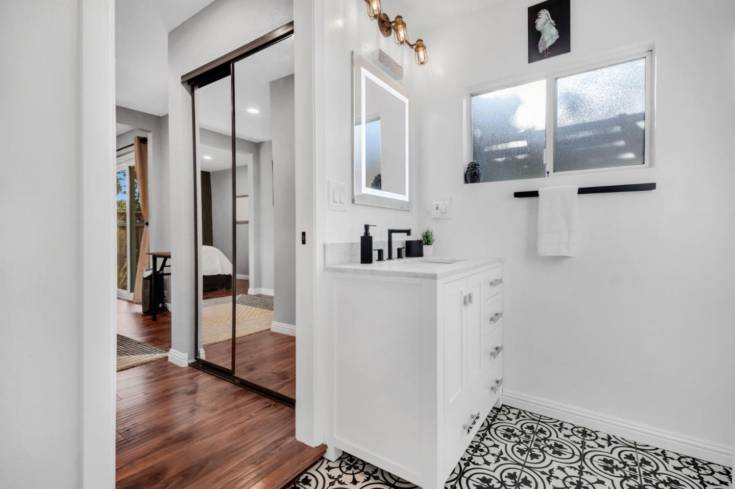 723 Linda Flora Street