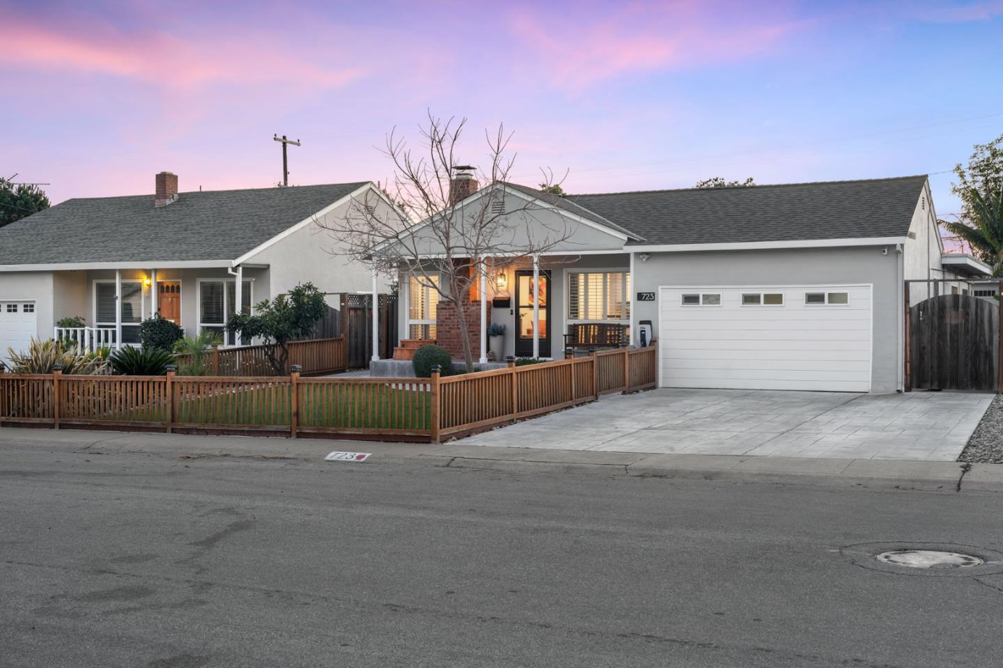 723 Linda Flora Street