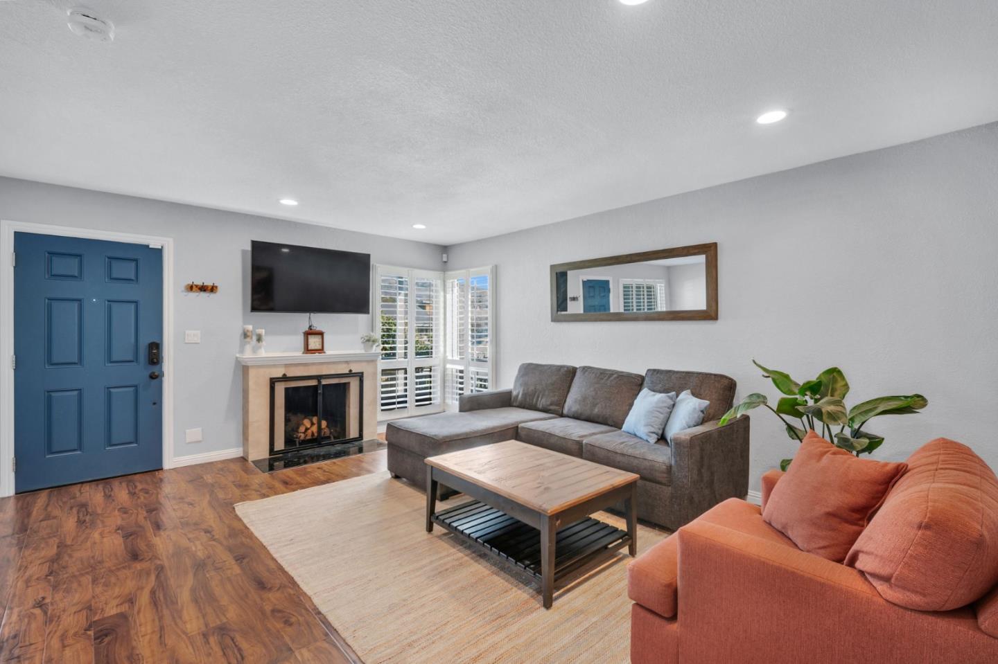 723 Linda Flora Street