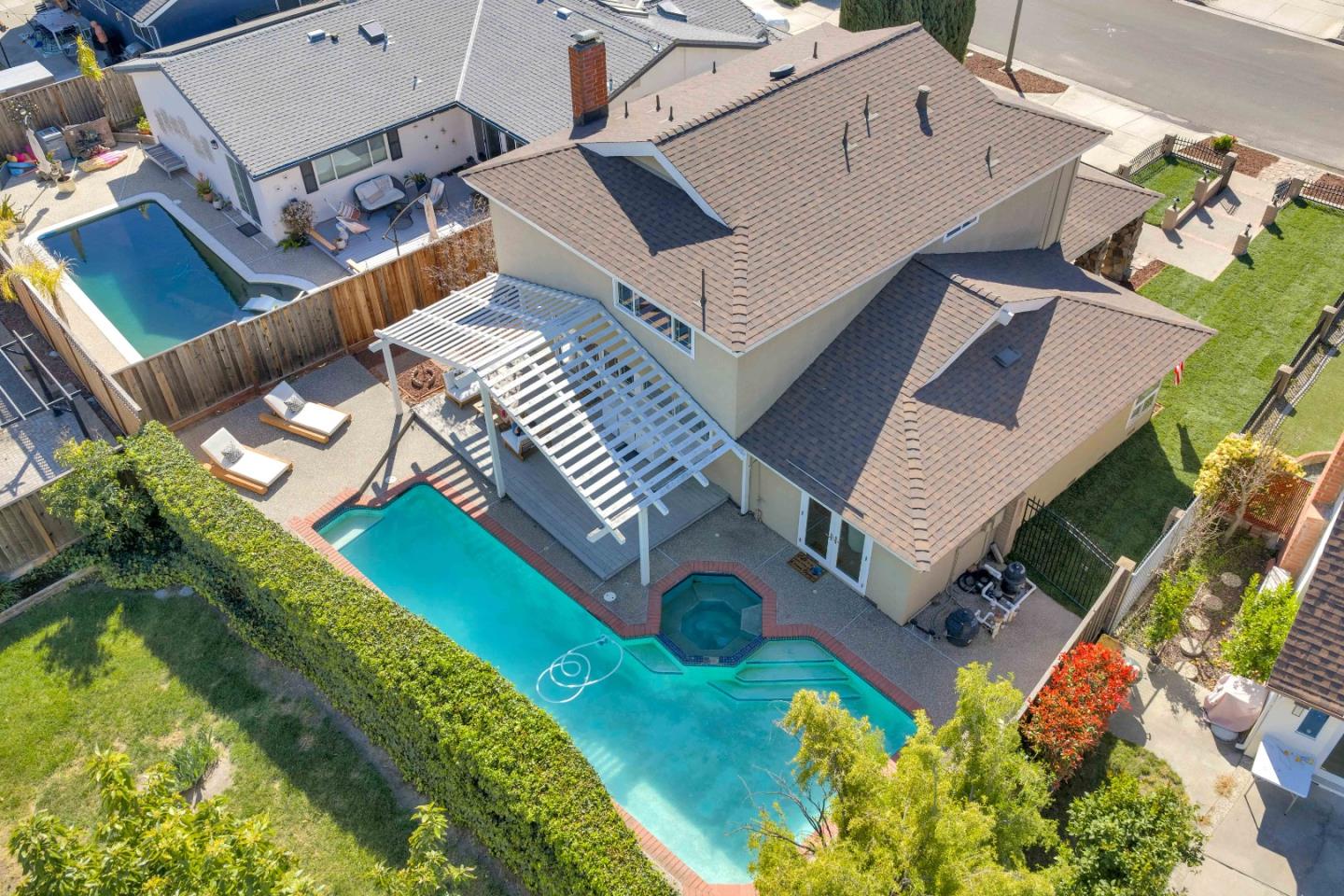 6280 Mountford Drive