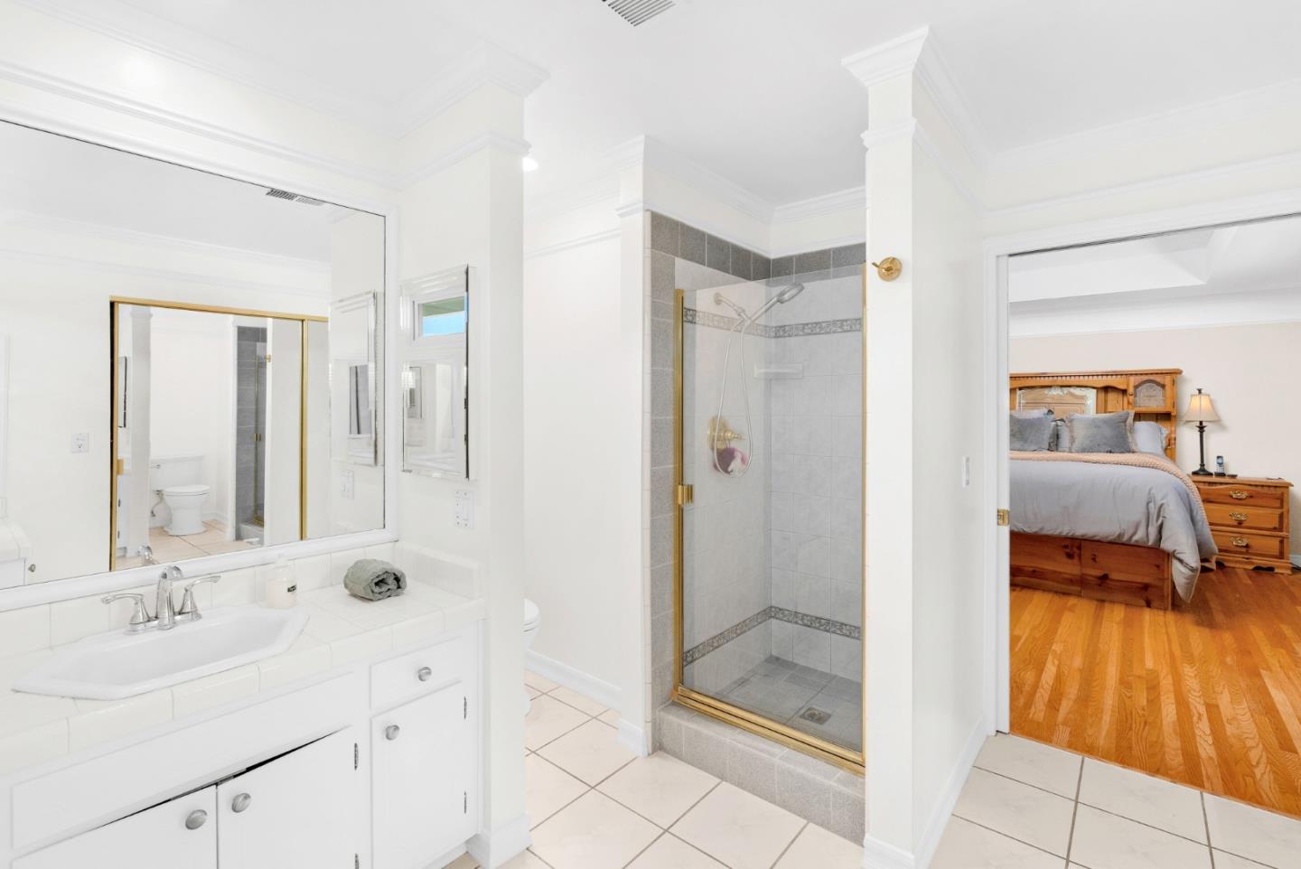 6280 Mountford Drive