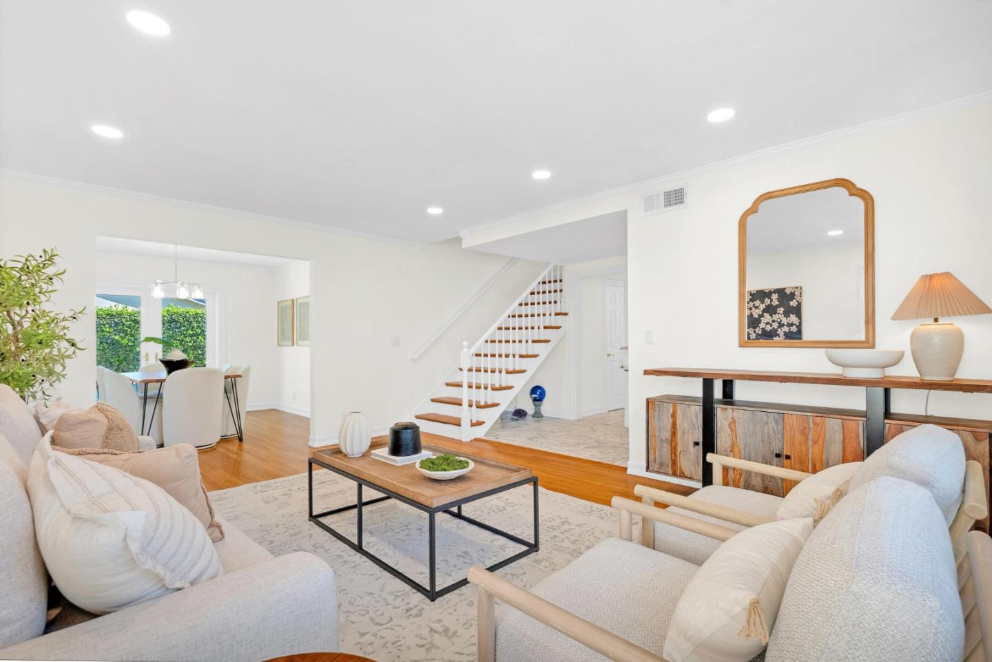 6280 Mountford Drive