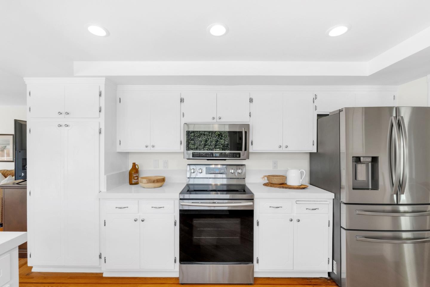 6280 Mountford Drive