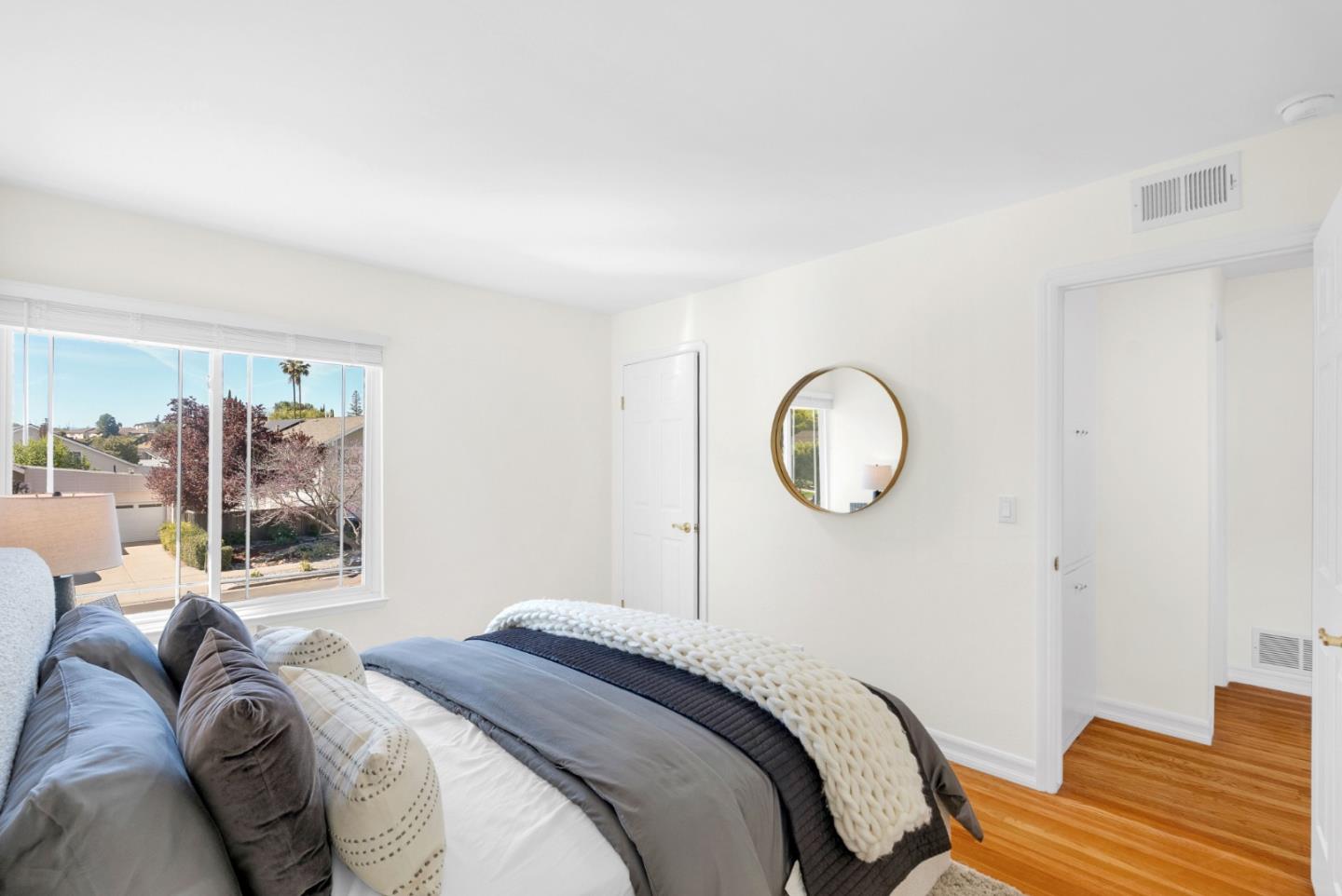 6280 Mountford Drive