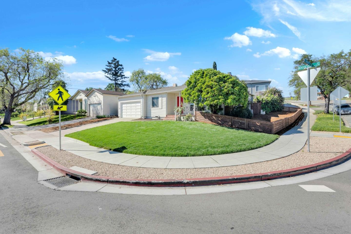 2204 Roosevelt Avenue