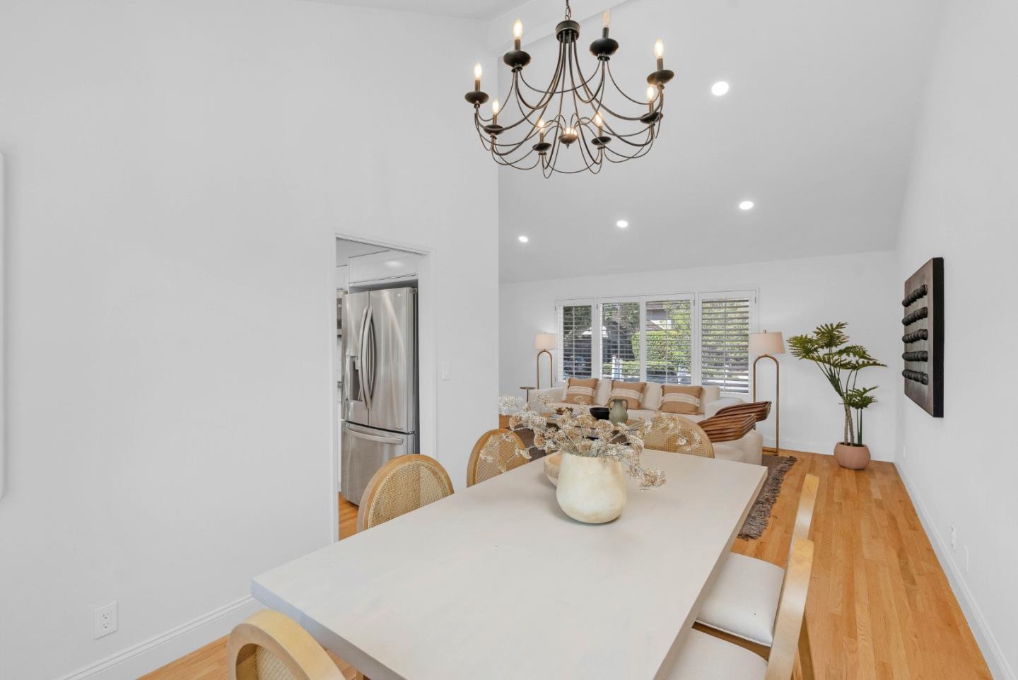 1060 Shandwick Court