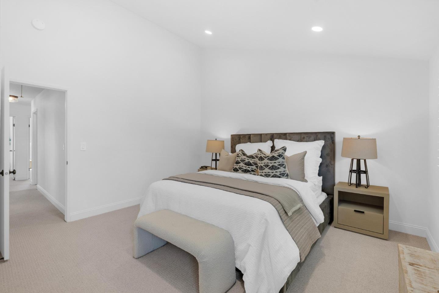 1060 Shandwick Court