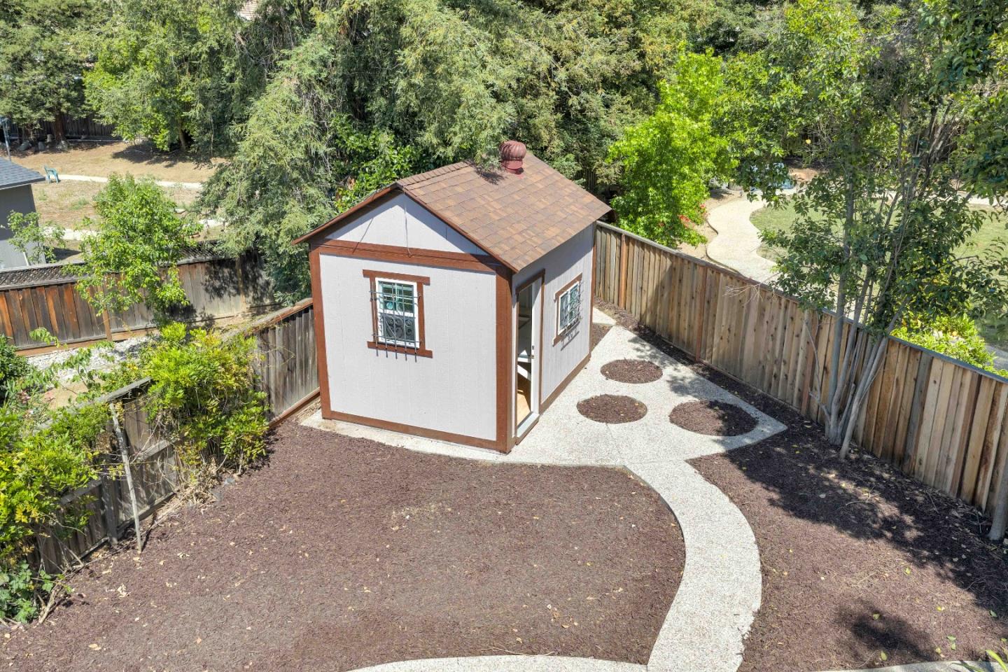 3129 Vermilion Court