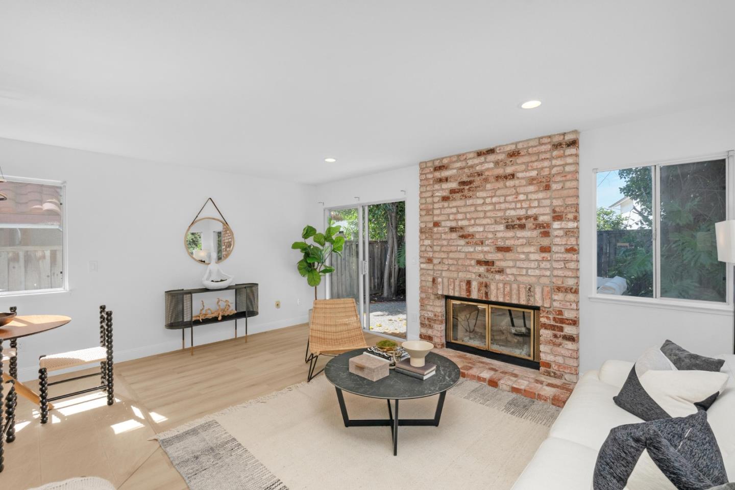 3129 Vermilion Court