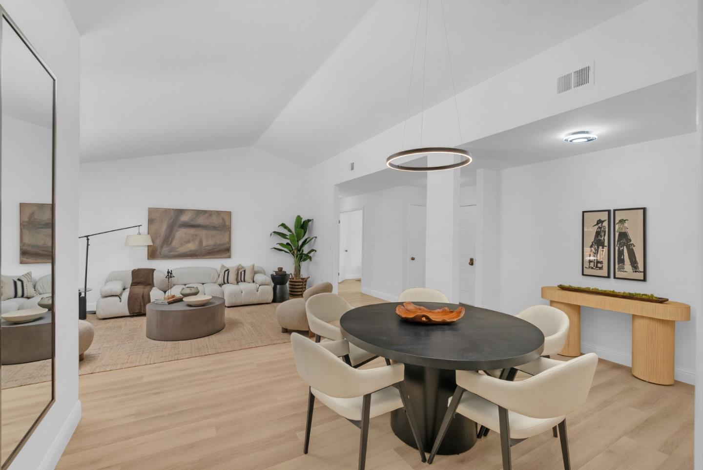 3129 Vermilion Court