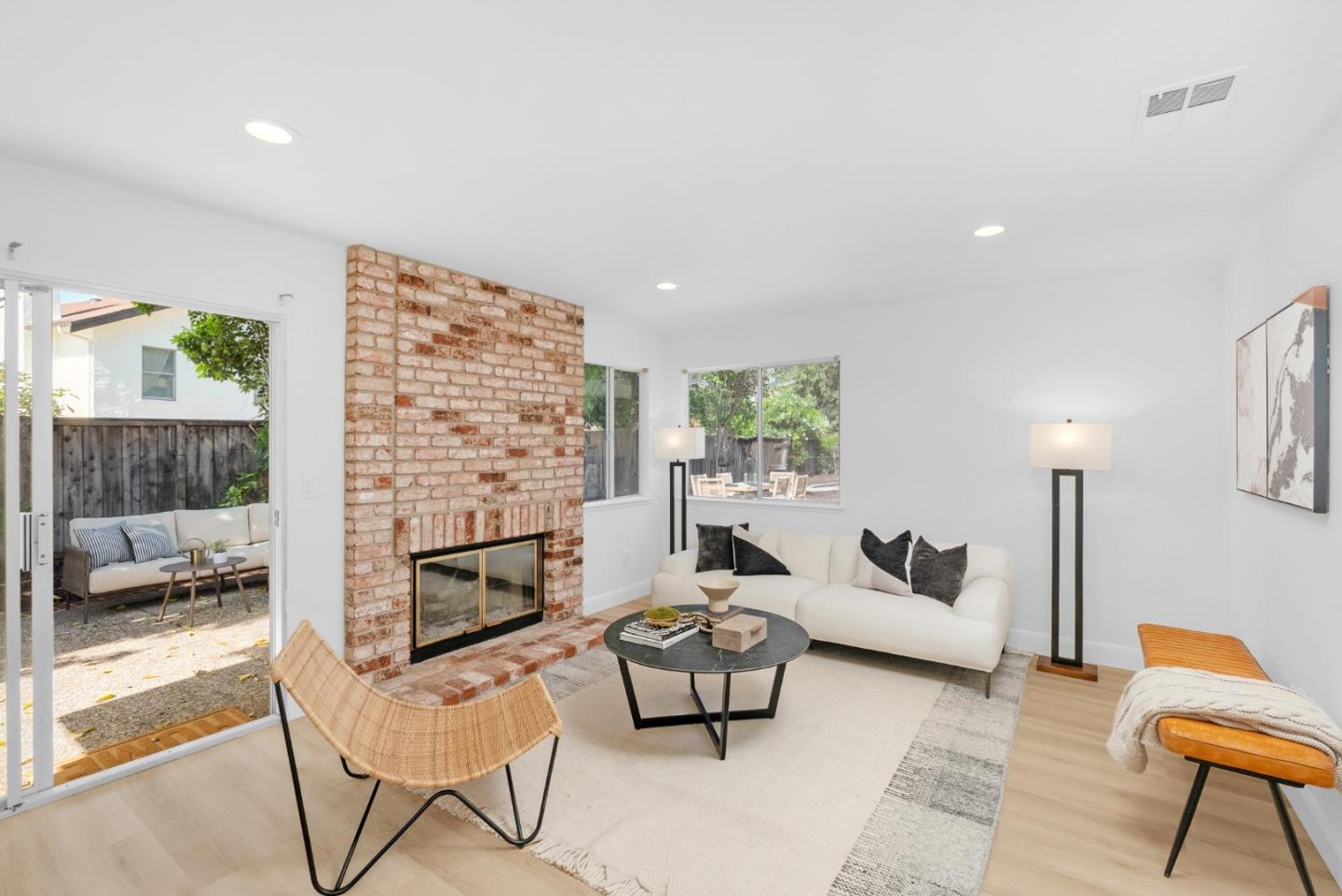 3129 Vermilion Court