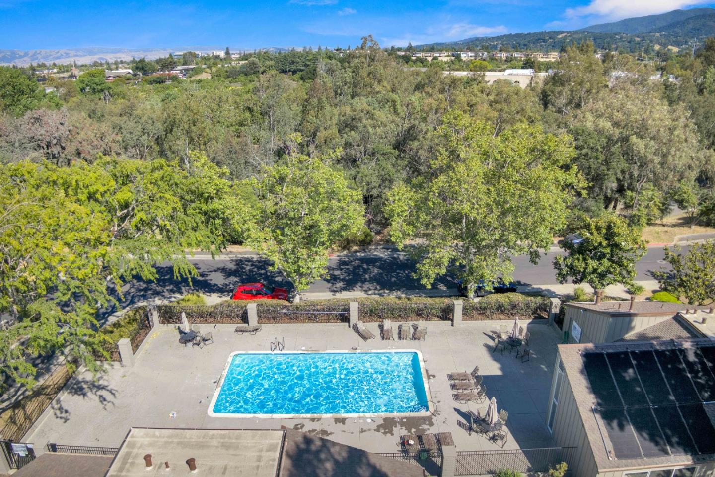 107 Charter Oaks Circle