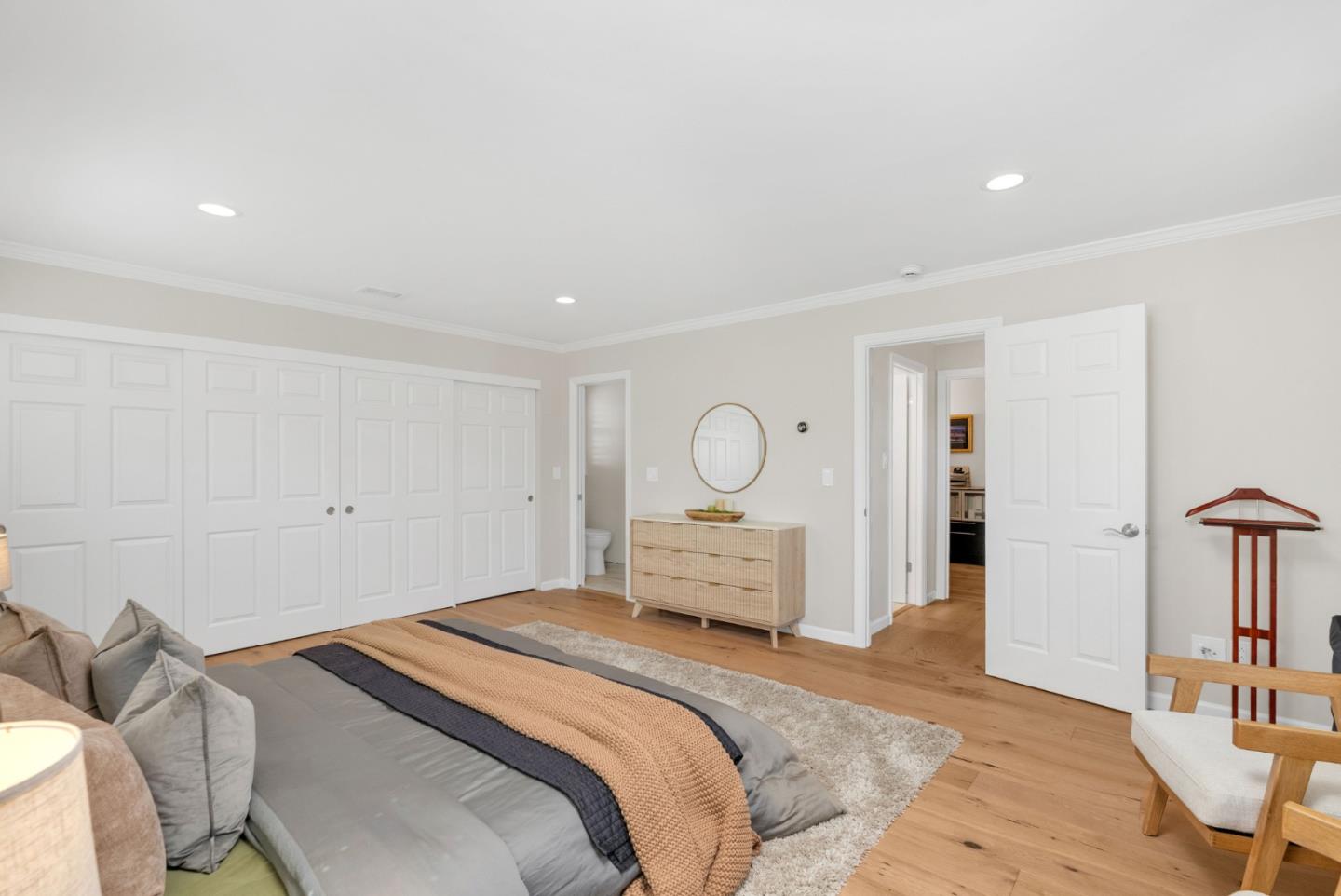 3900 Thousand Oaks Drive