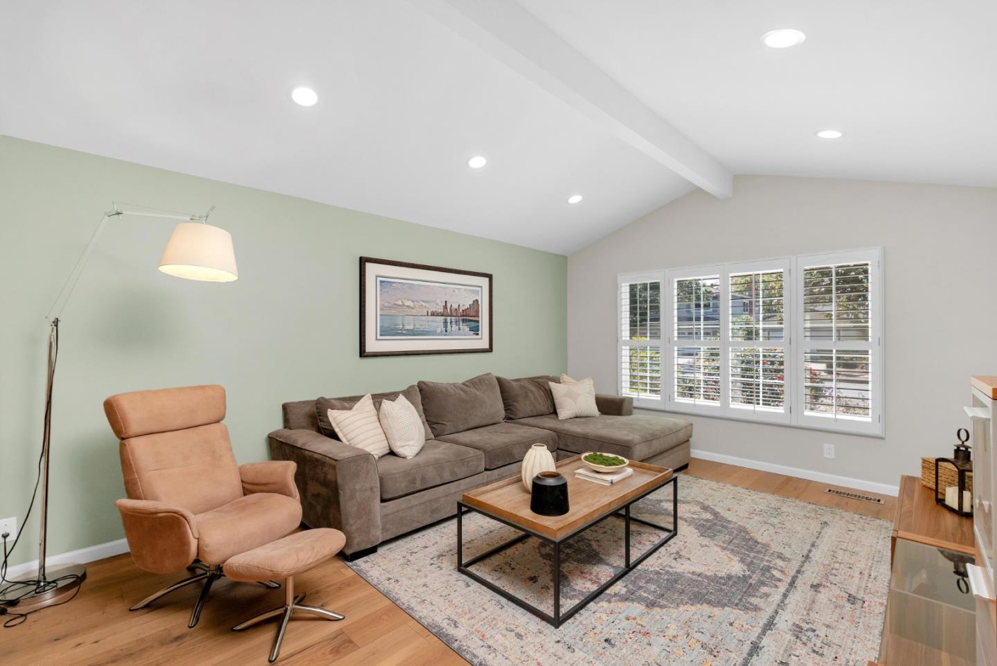 3900 Thousand Oaks Drive