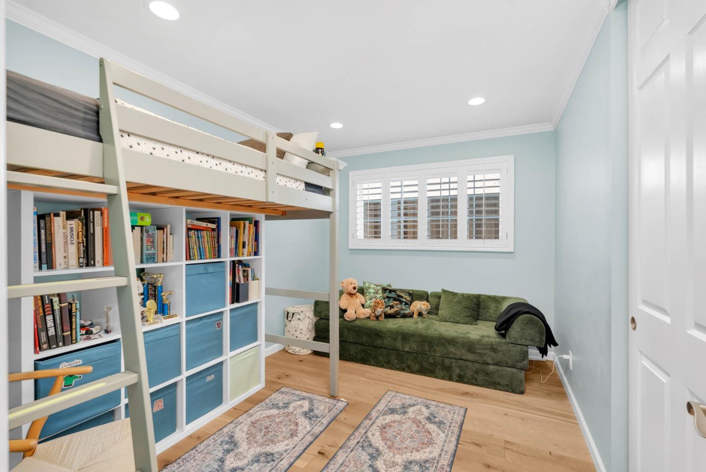 3900 Thousand Oaks Drive
