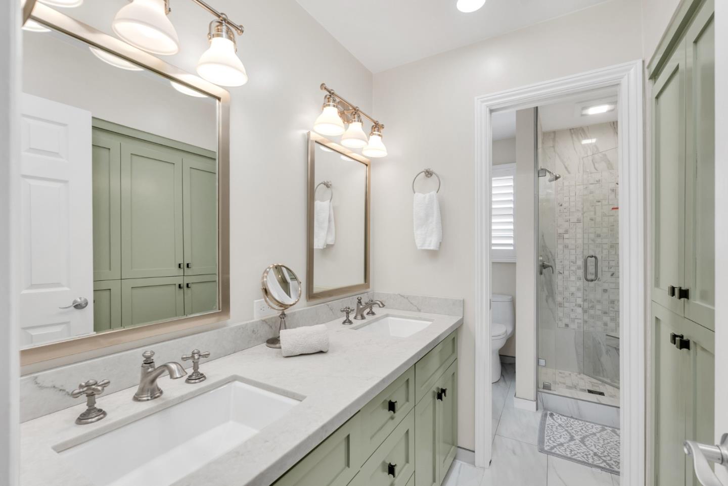 3900 Thousand Oaks Drive