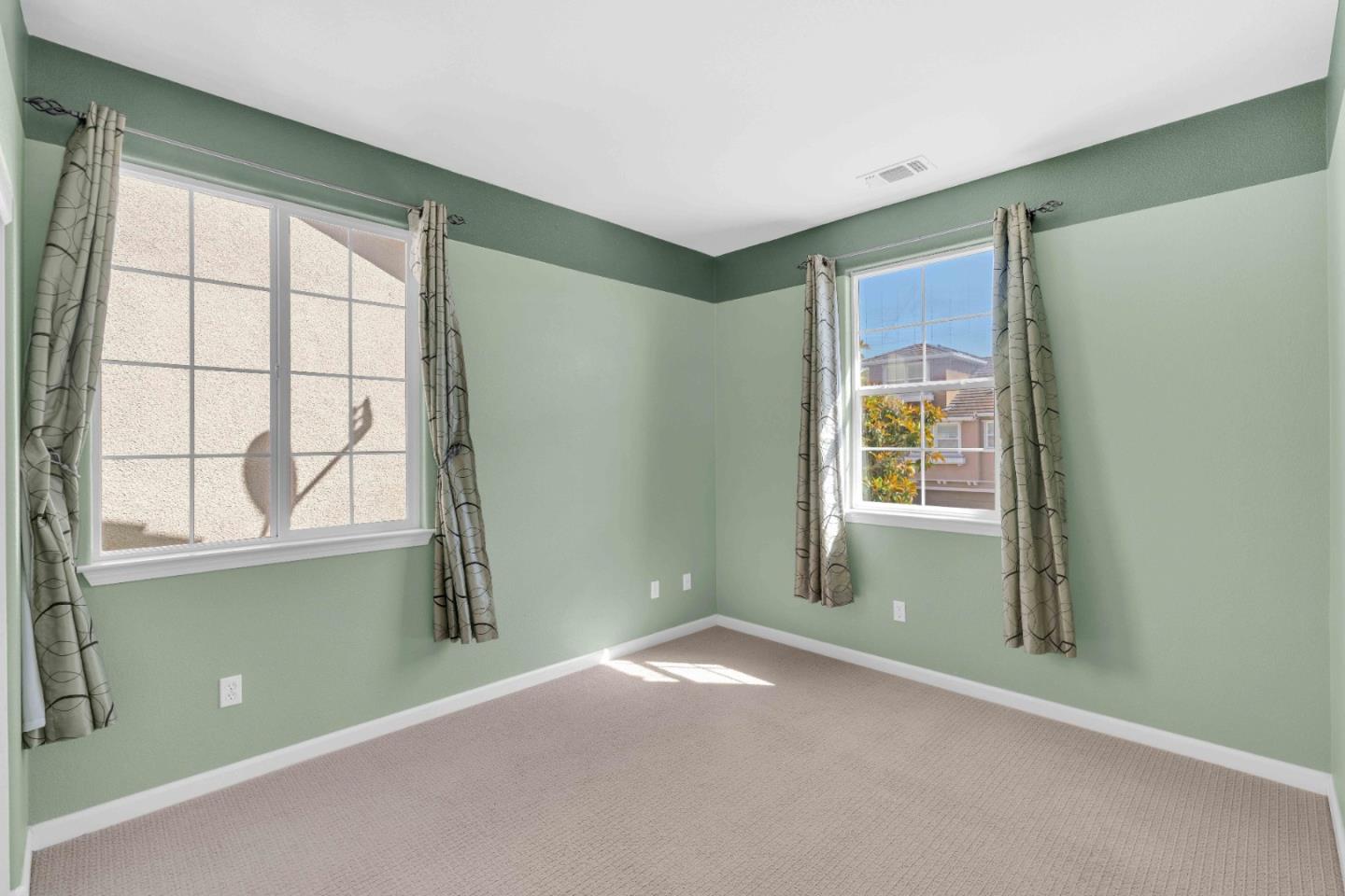 7054 Goldenspur Loop