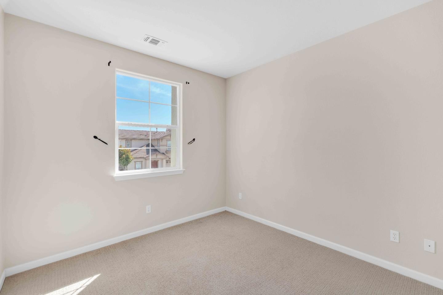 7054 Goldenspur Loop