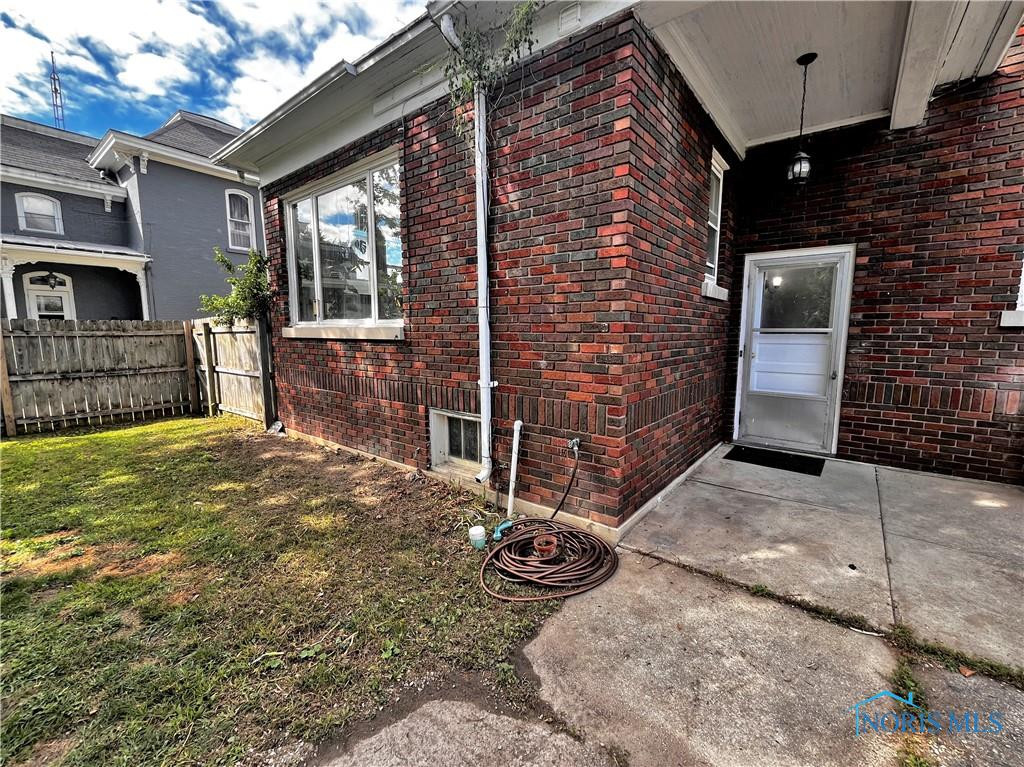 621 W Main Street