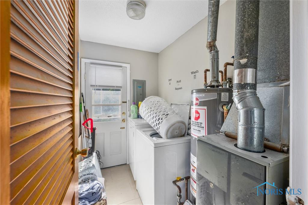 3353 Douglas Road