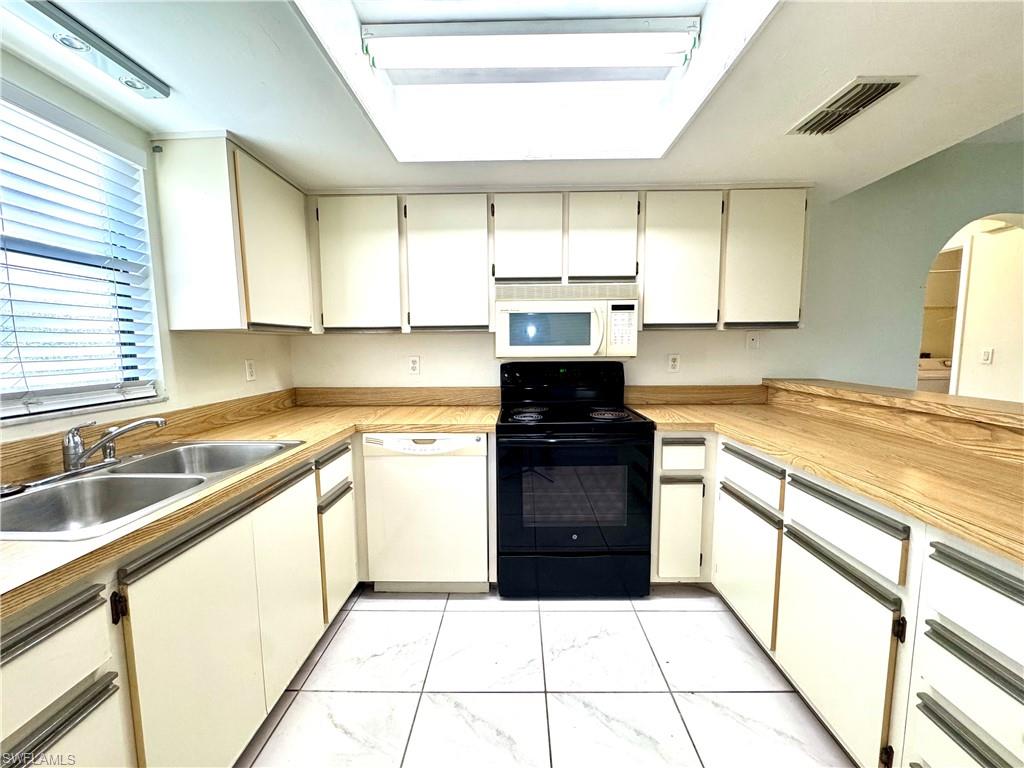 10 Beth Stacey BLVD # 213