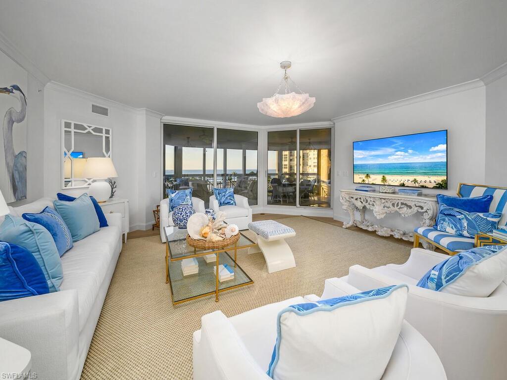 4021 Gulf Shore BLVD N 403