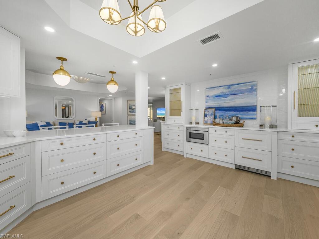 4021 Gulf Shore BLVD N 403