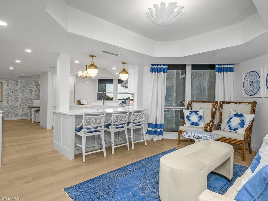 4021 Gulf Shore BLVD N 403