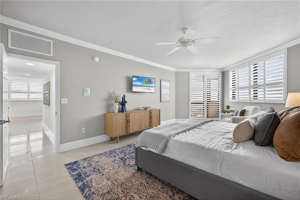 6001 Pelican Bay BLVD Penthouse E