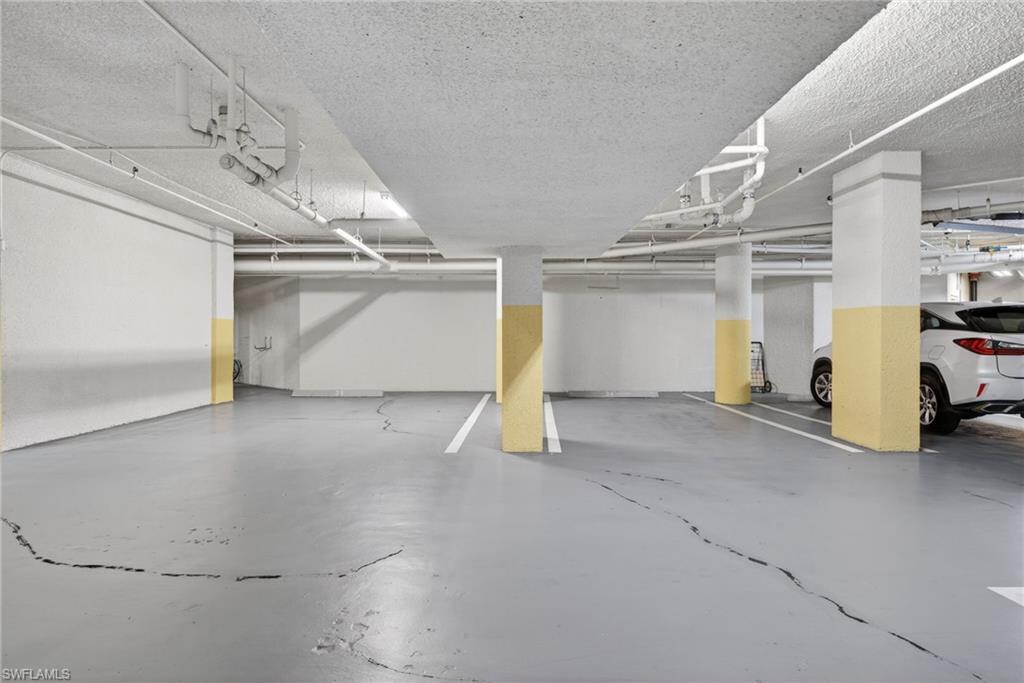 6001 Pelican Bay BLVD Penthouse E