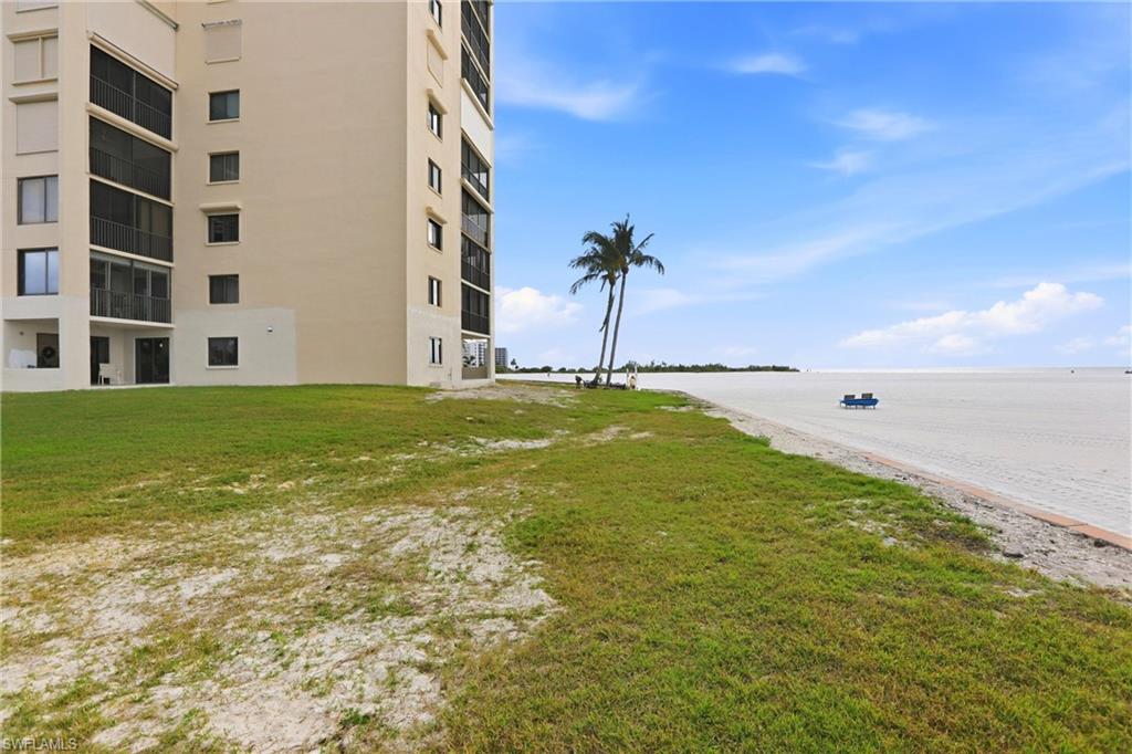 6660 Estero BLVD # 102