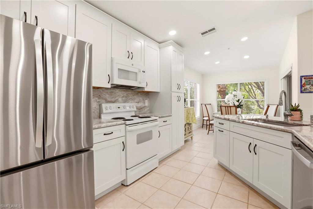 817 Carrick Bend CIR 201