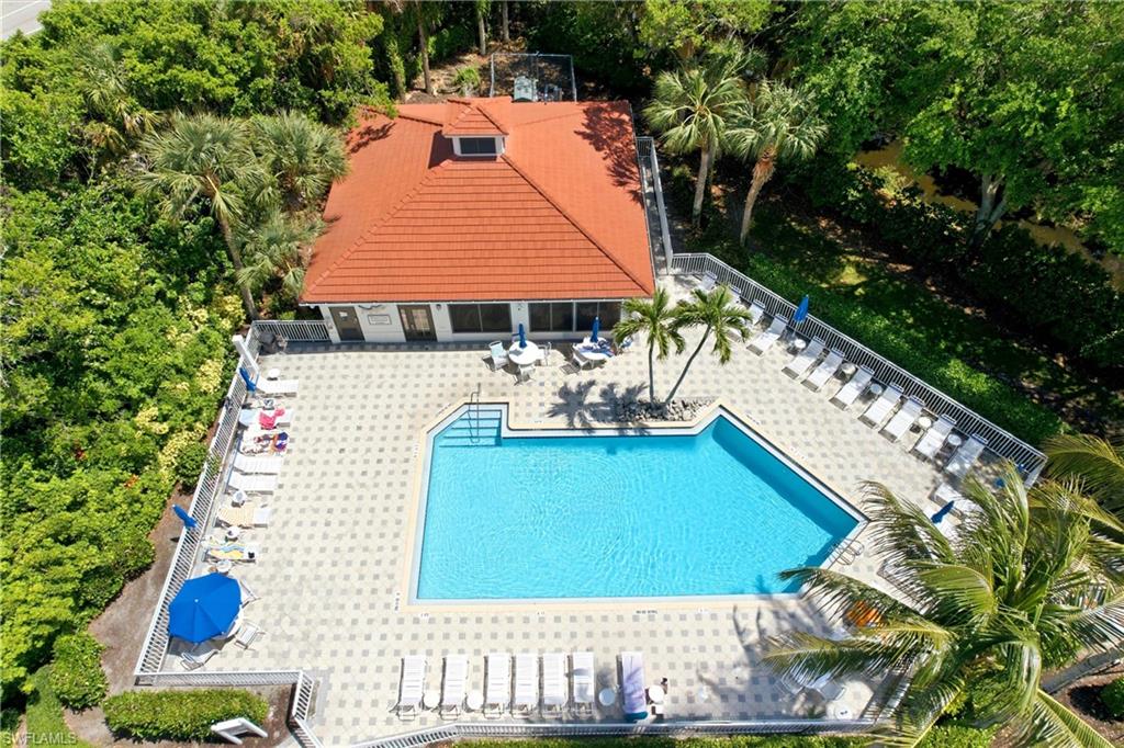 817 Carrick Bend CIR 201