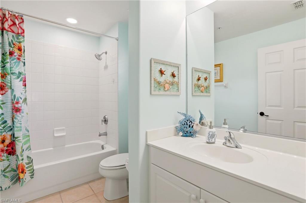 817 Carrick Bend CIR 201