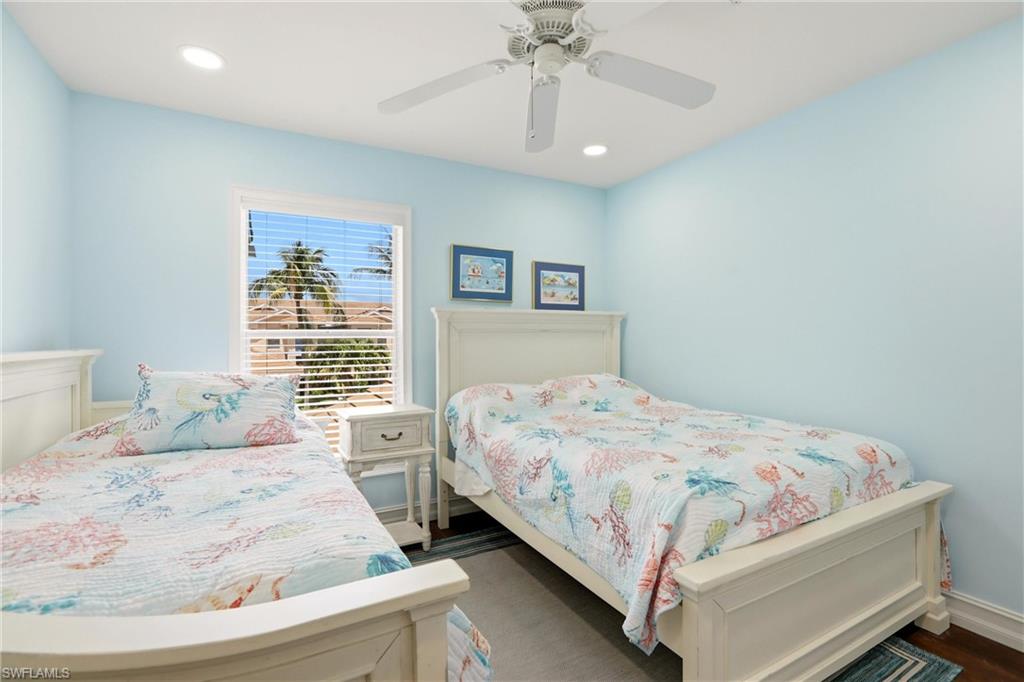 817 Carrick Bend CIR 201
