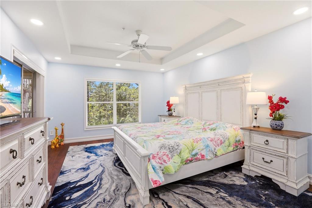 817 Carrick Bend CIR 201