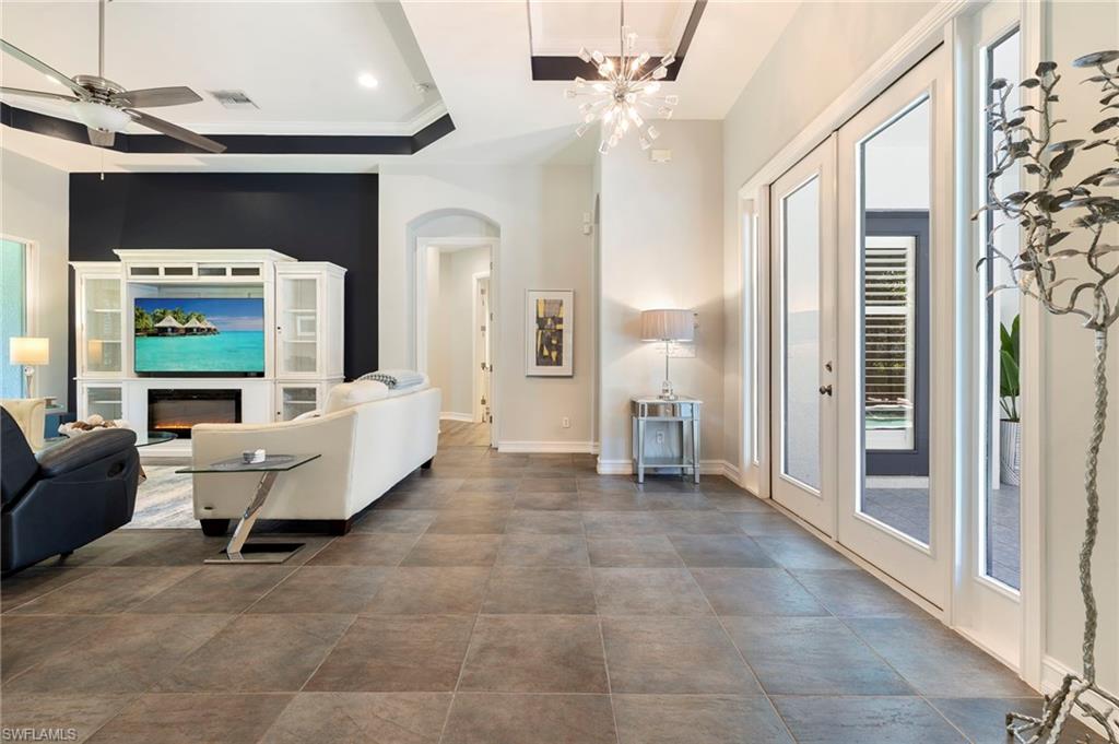 12557 Grandezza CIR