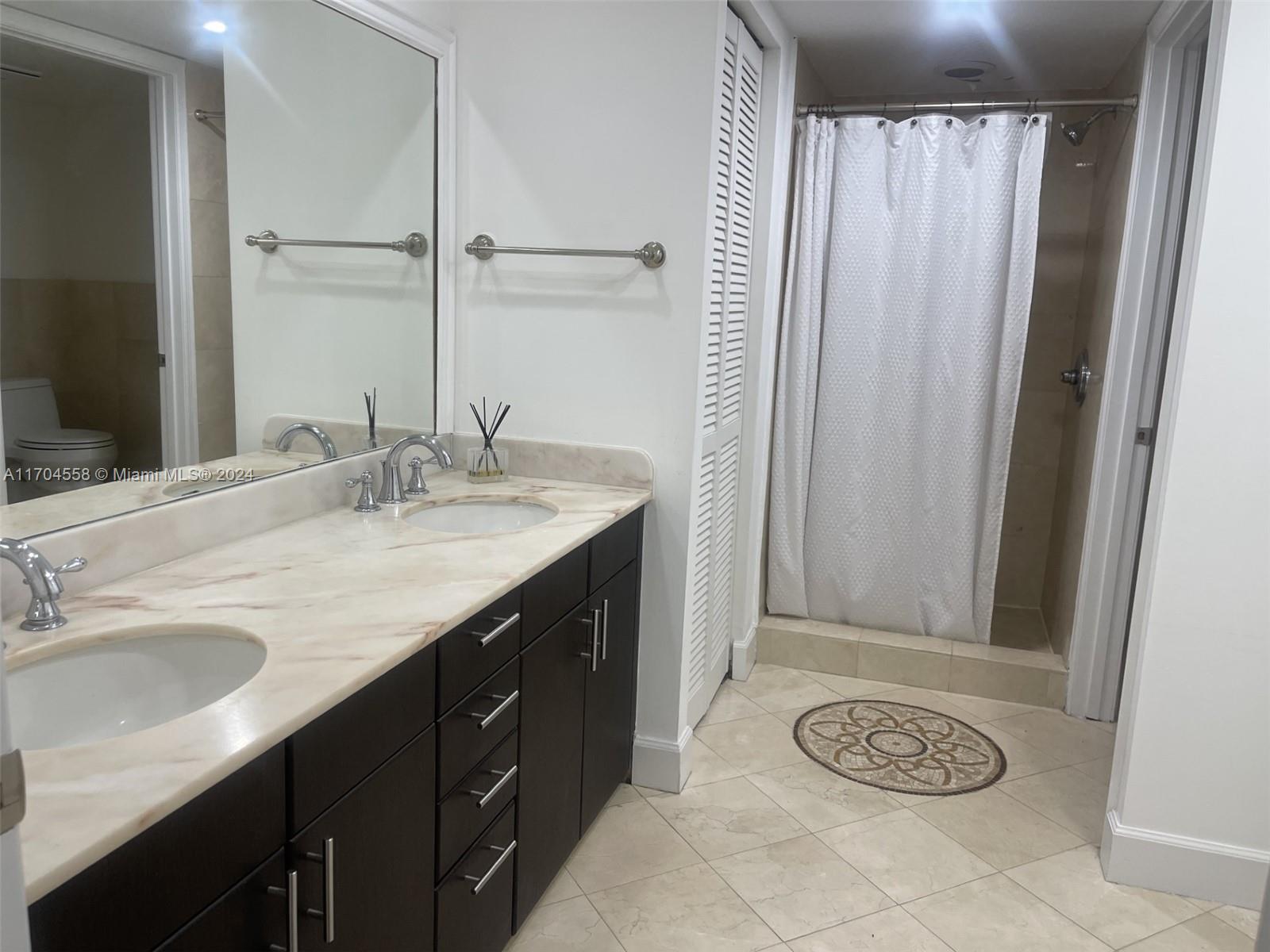 141 Crandon Blvd # 243