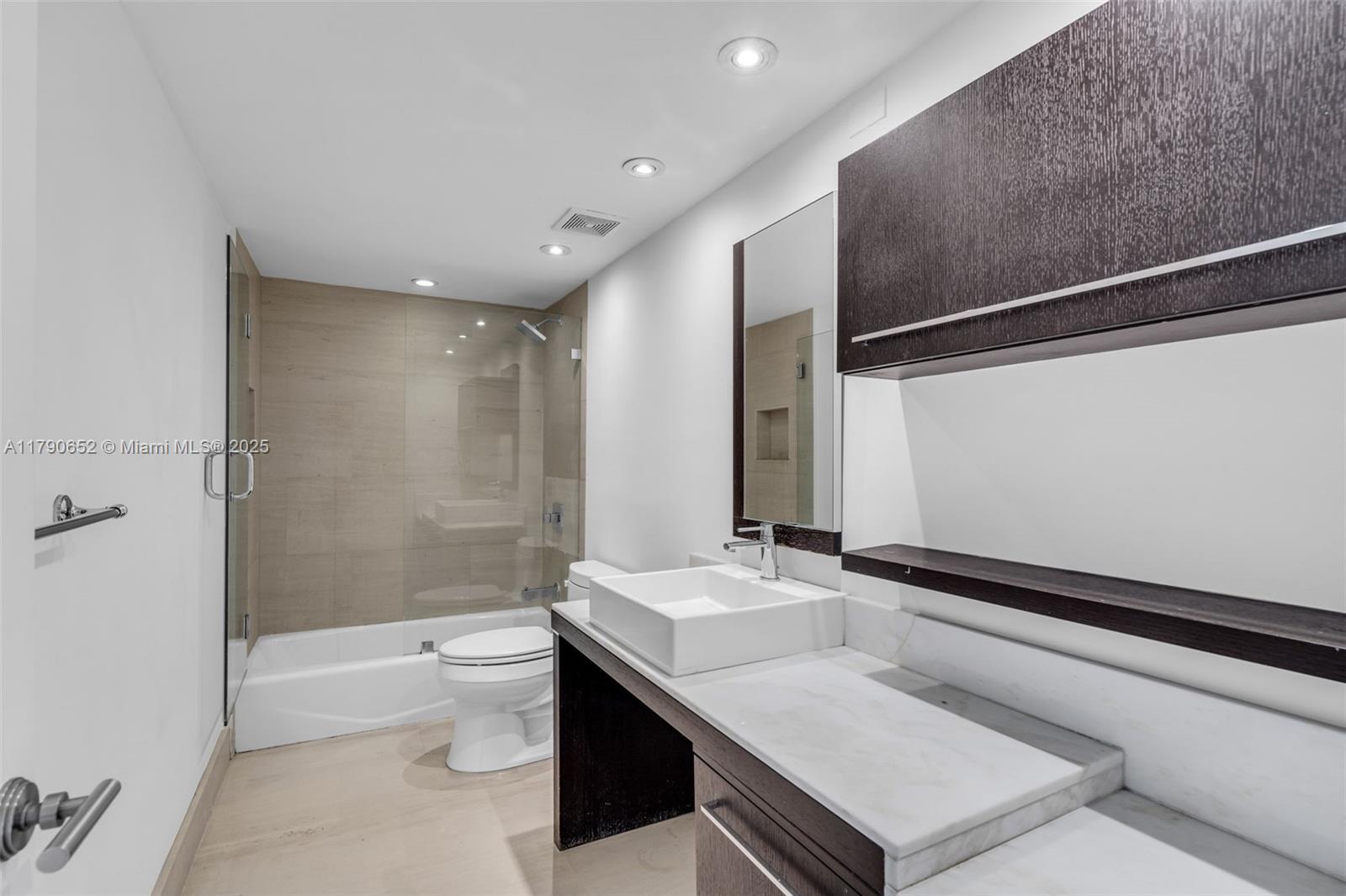 155 Ocean Lane Dr # 300