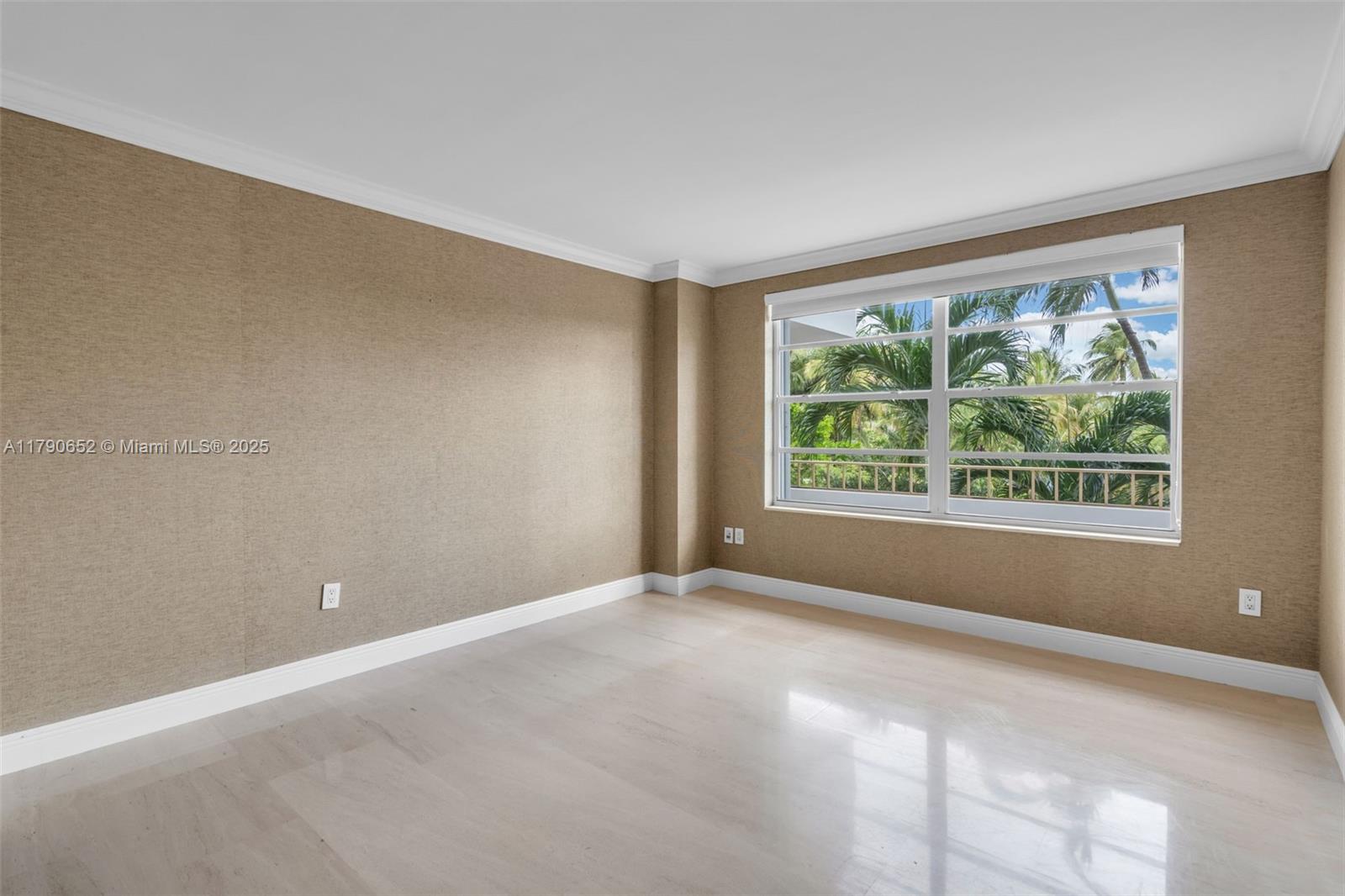 155 Ocean Lane Dr # 300