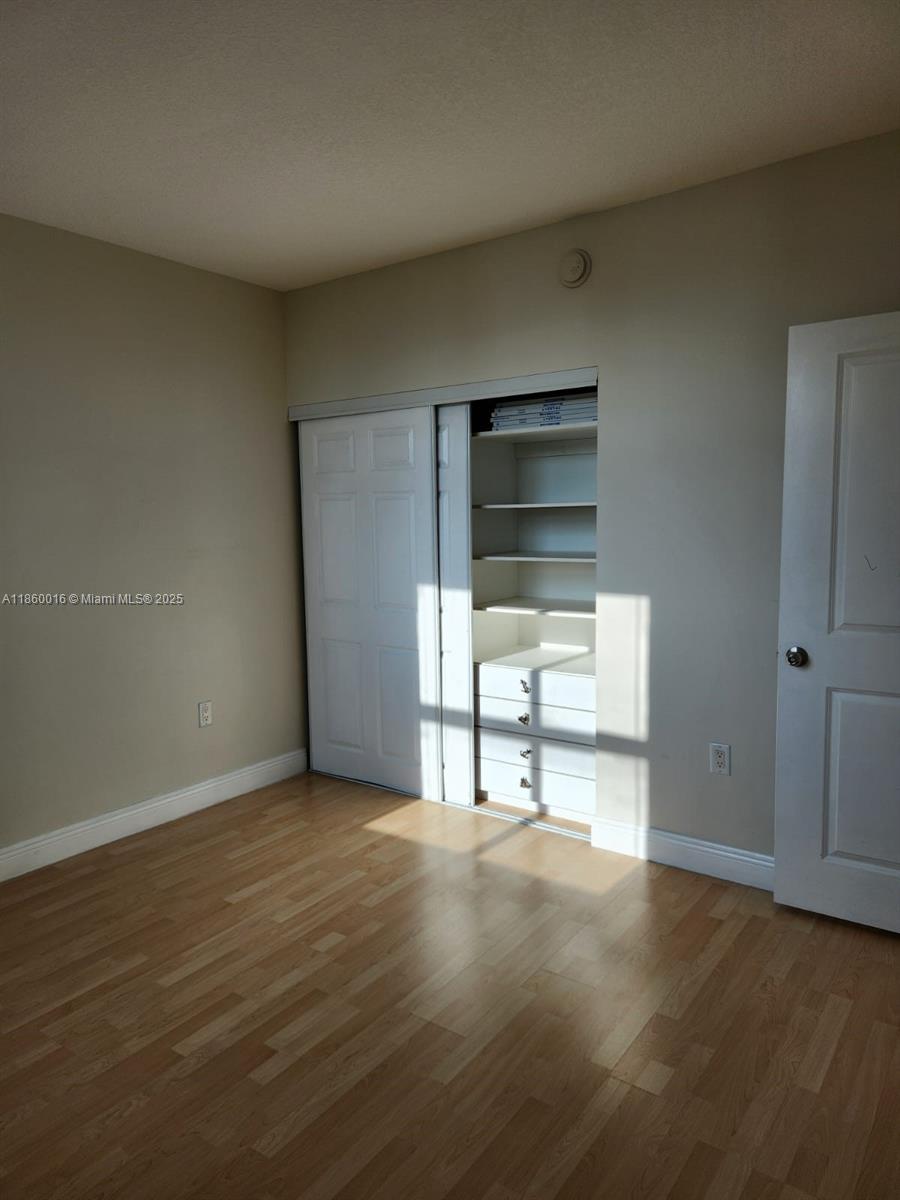 1250 S MIAMI AV Unit: 3304