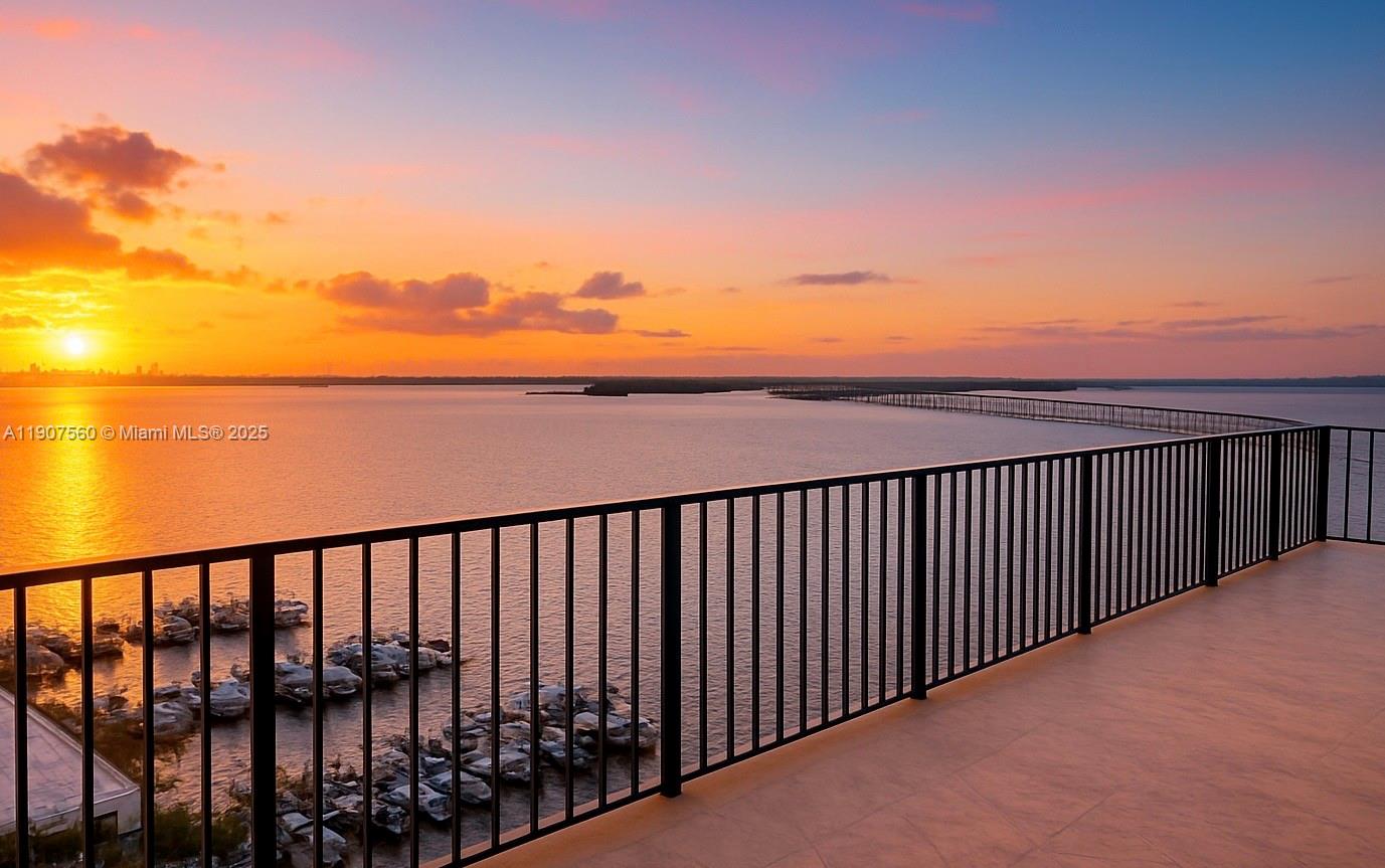 1925 Brickell Ave Unit: DPH3/4