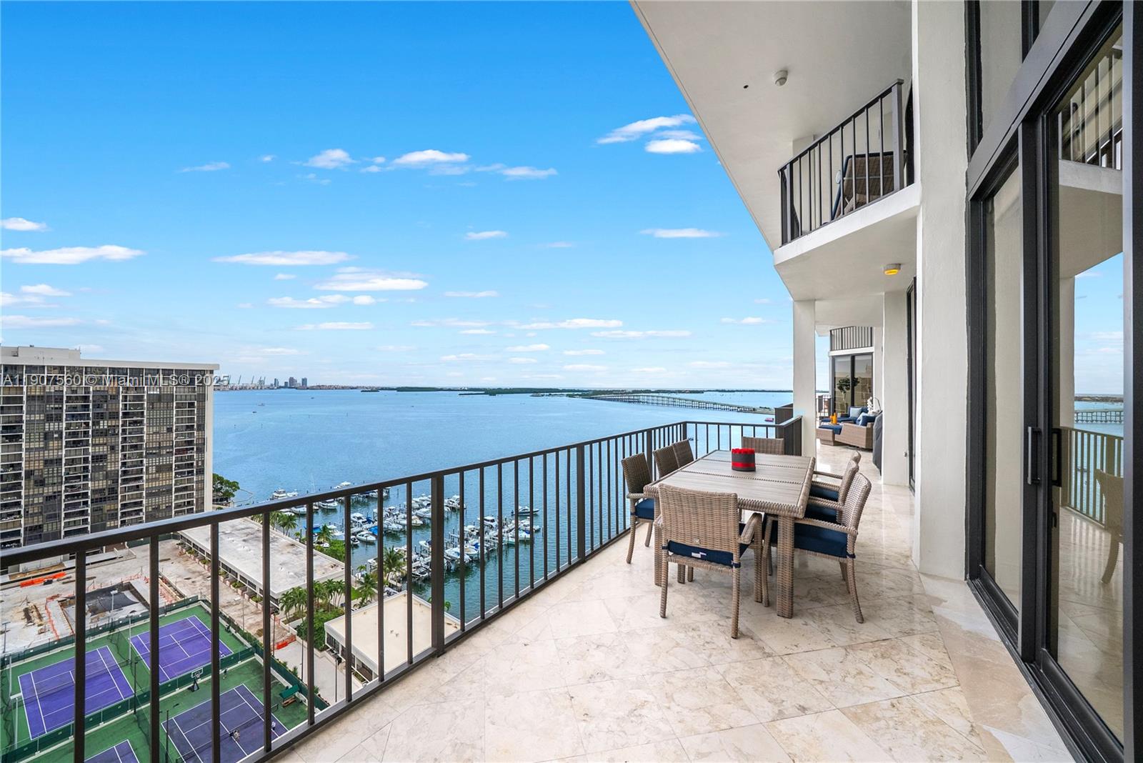 1925 Brickell Ave Unit: DPH3/4