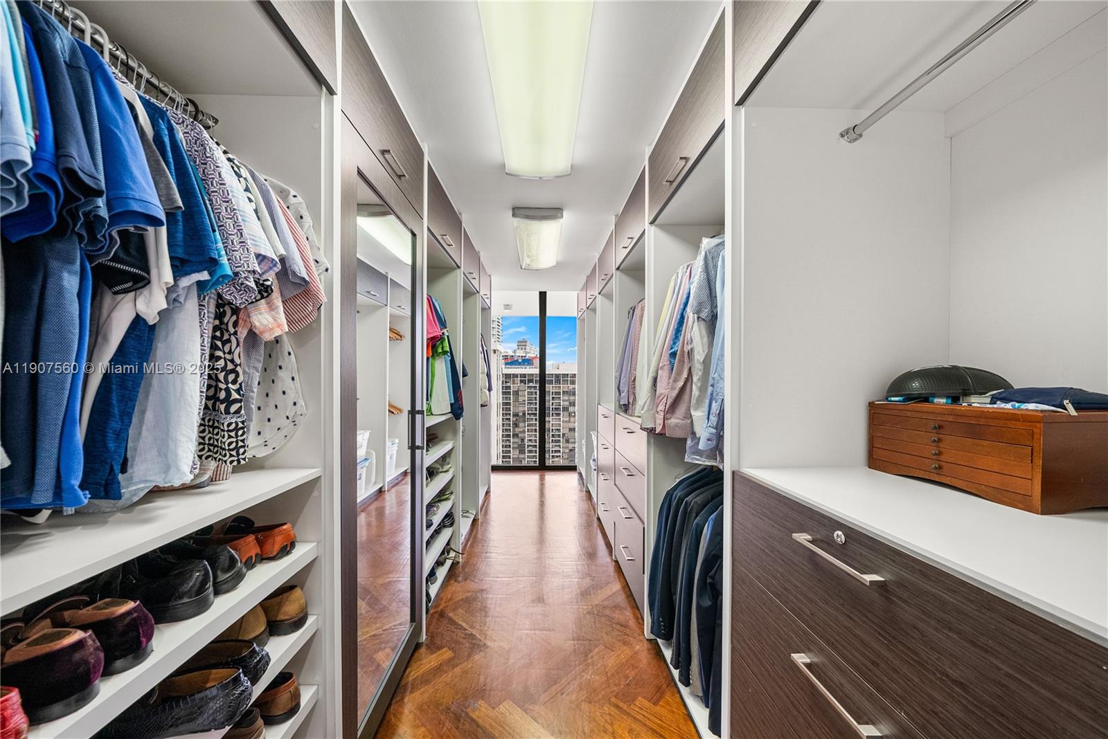 1925 Brickell Ave Unit: DPH3/4