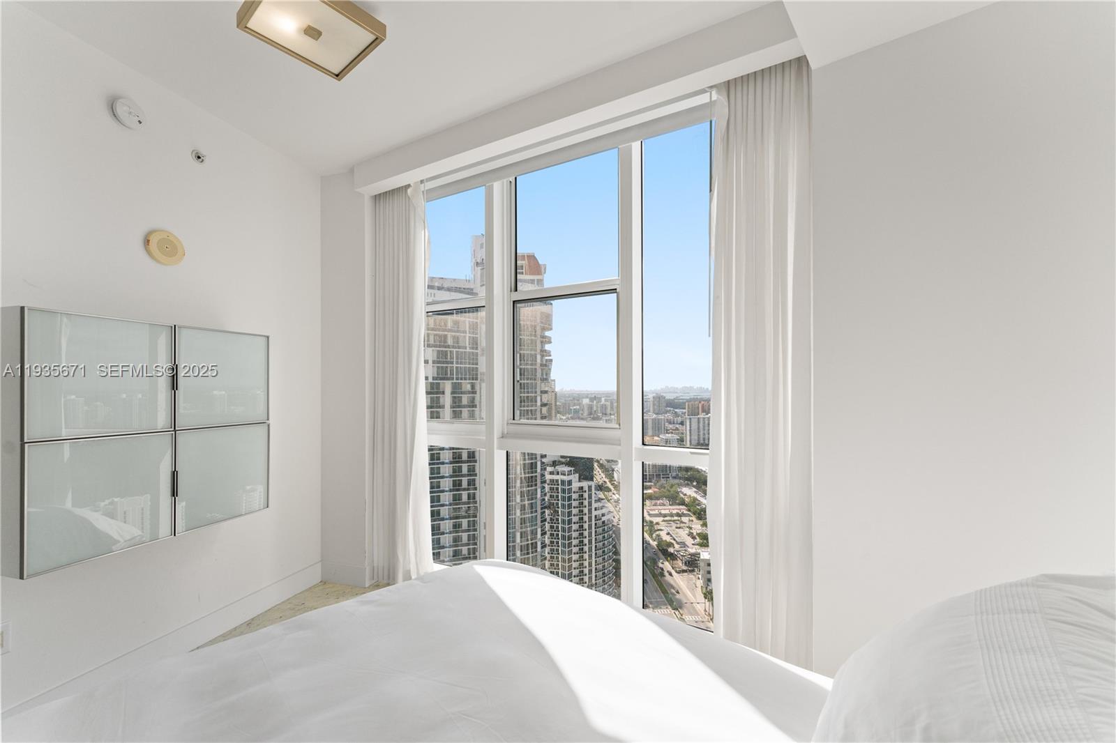 18201 Collins Ave # 5001
