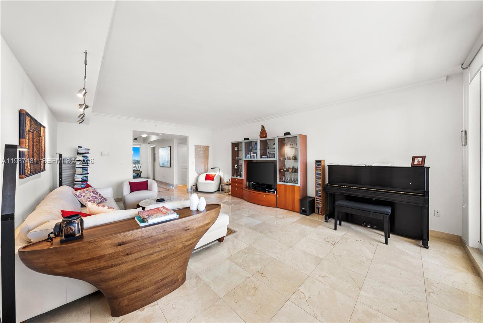 781 Crandon Blvd # 804