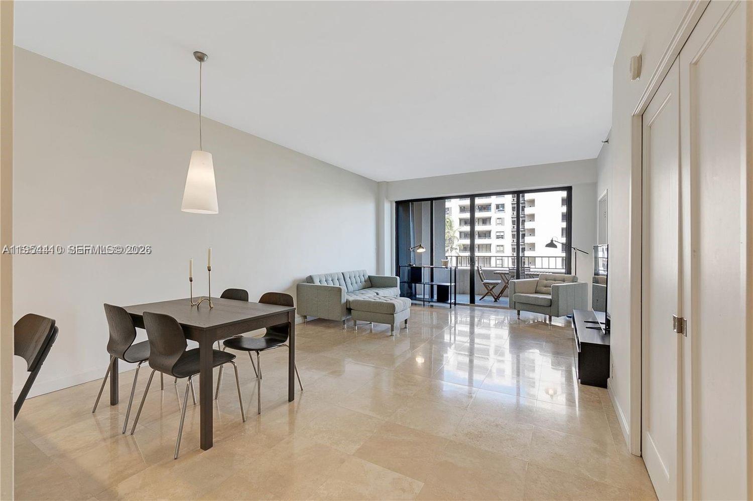 201 Crandon Blvd # 432