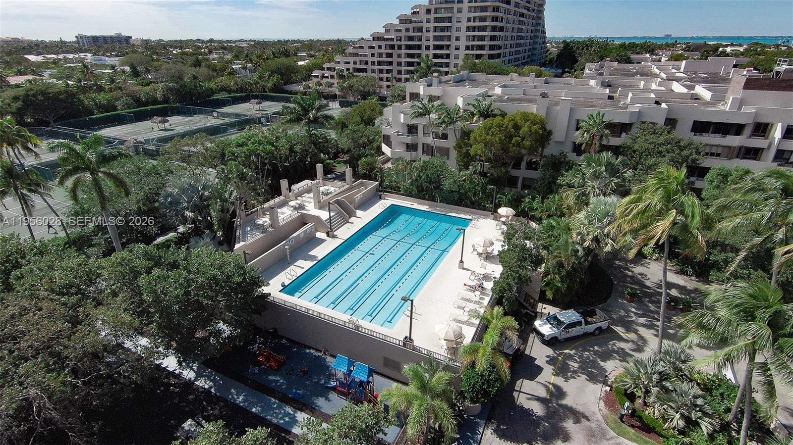 251 Crandon Blvd # 704
