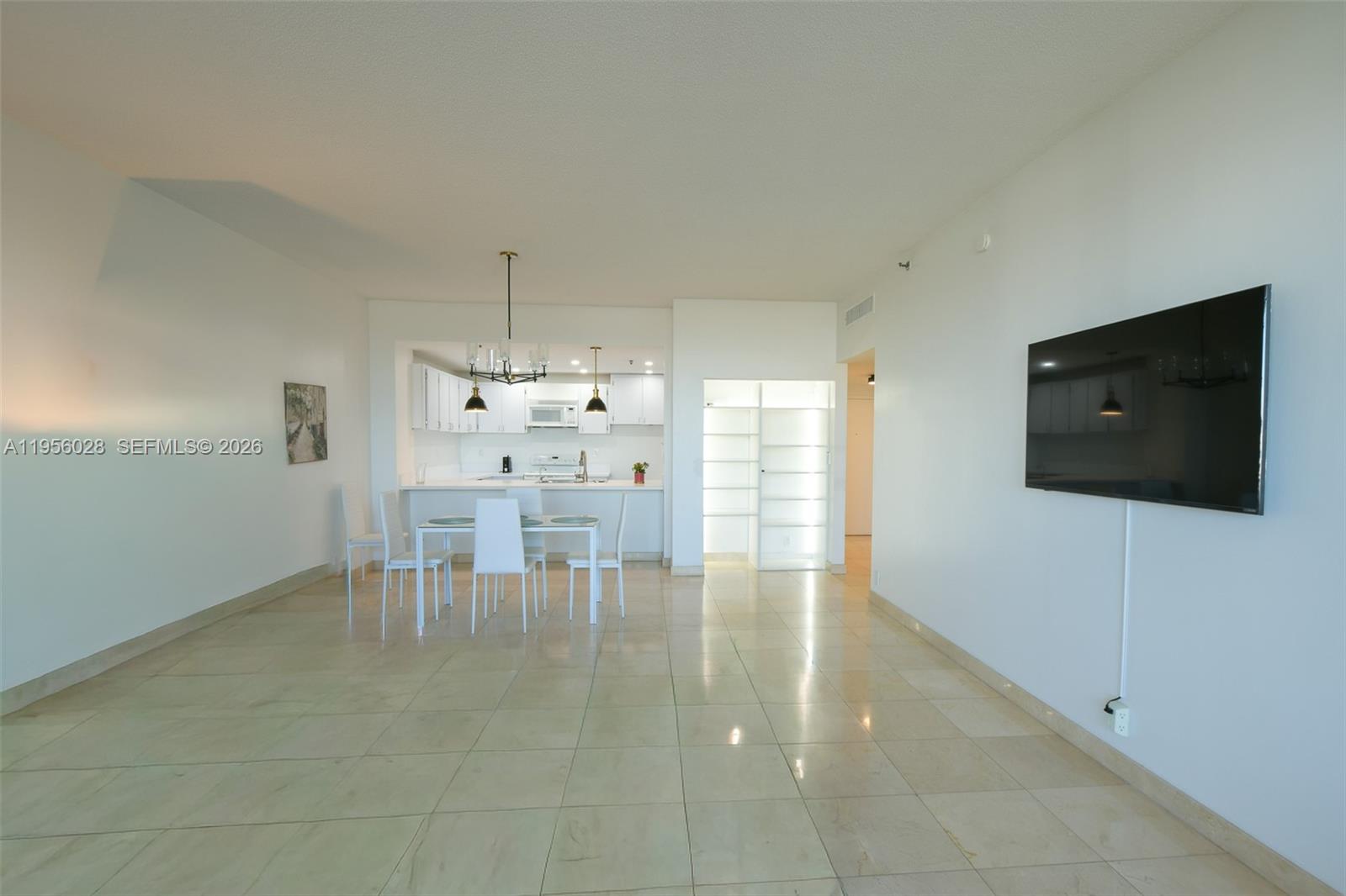 251 Crandon Blvd # 704