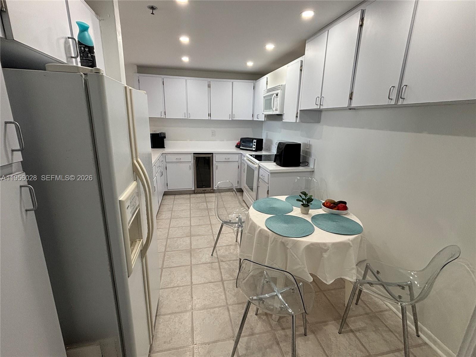 251 Crandon Blvd # 704